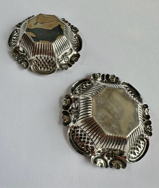 Pair Antique Small Solid Hallmarked Silver 925 Ornate Dishes 18gTable Ware 1898