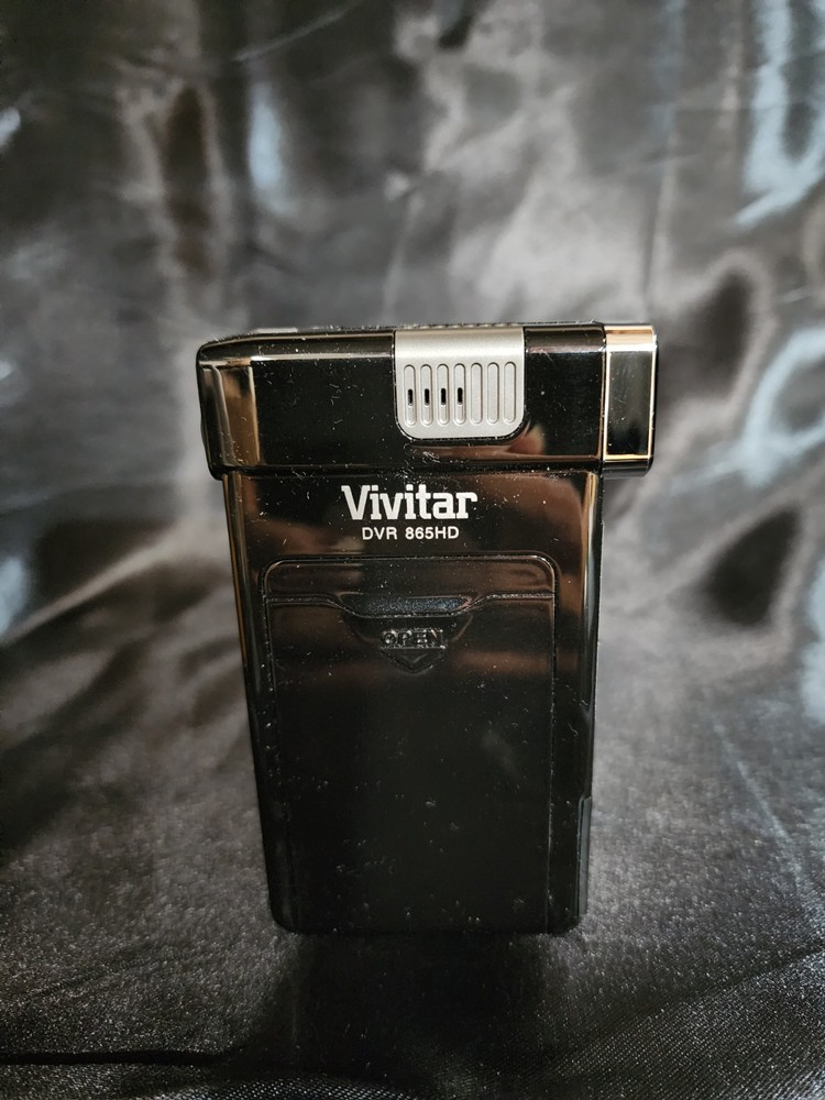 Vivitar DVR 865HD High Definition Handheld Camcorder