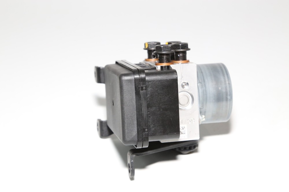 19-22 Ducati Scrambler 800 Desert Sled Abs Pump Unit Module OEM