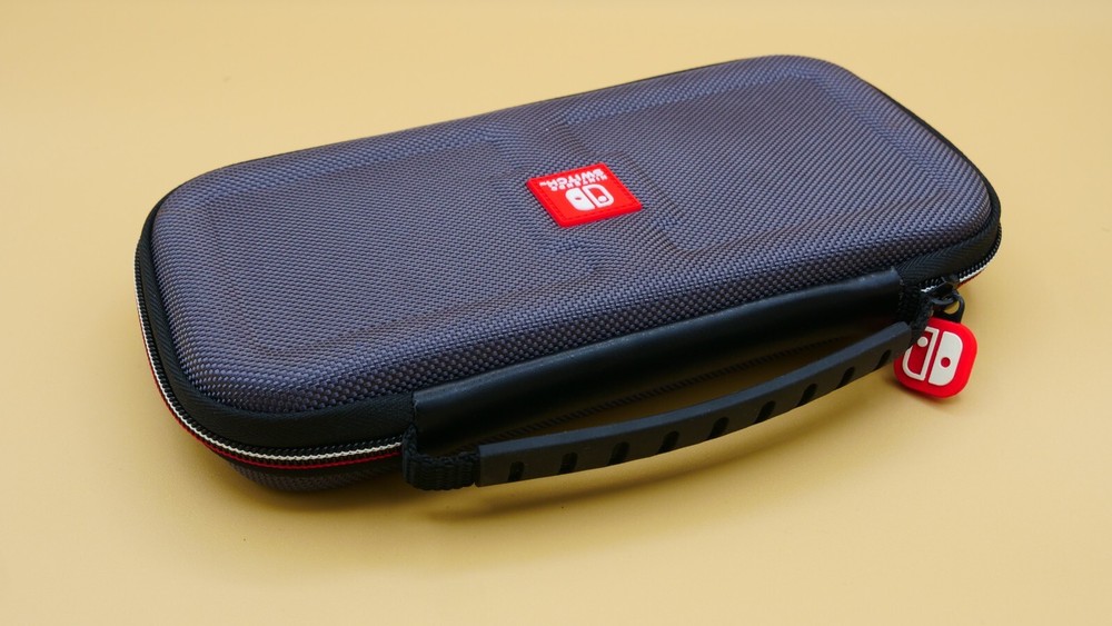 Nintendo SWITCH OEM Genuine Carrying Hard Shell Zip Case Protection