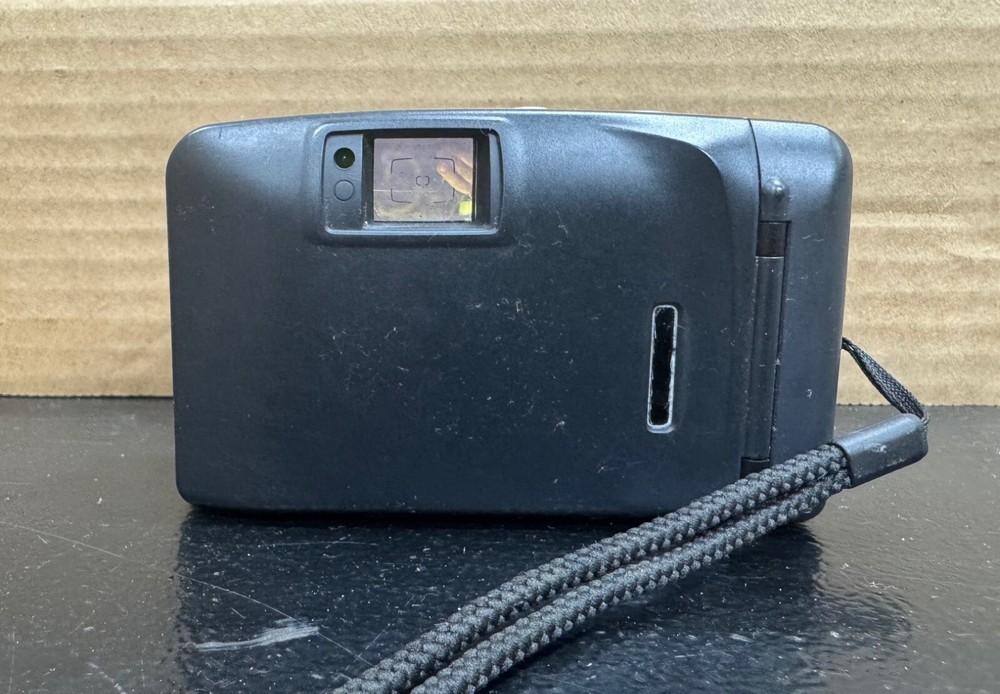 VINTAGE CAMERA - PENTAX PC-550 -- (UNTESTED)