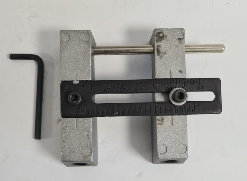 Eagle Tool Company Adjustable Double Pocket Hole Guide – Item #DY48