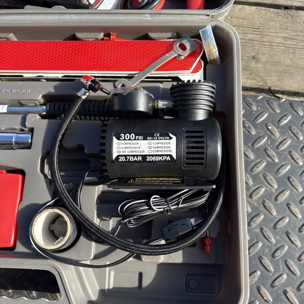 auto emergency toolkit