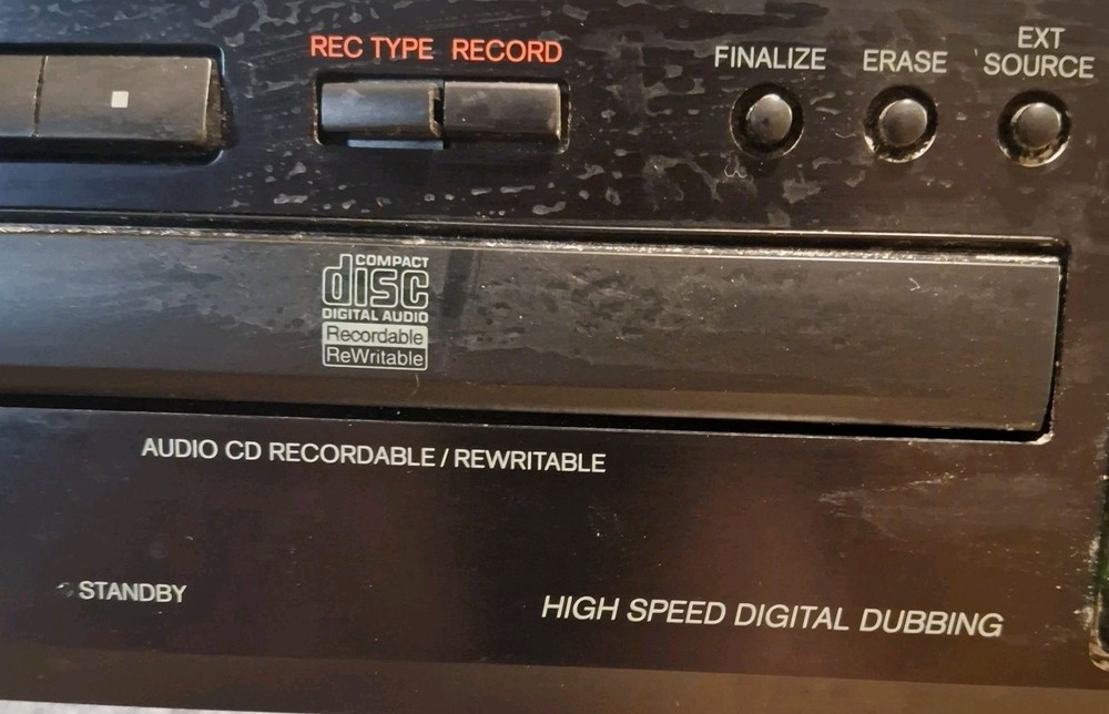 Onkyo DX-RD511 Audio CD Recorder Digital Dubbing Dual Deck *READ* Powers On
