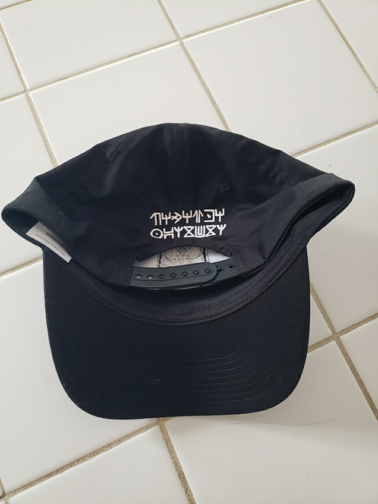 BLACK PANTHER: WAKANDA FOREVER- MARVEL STRAPBACK HAT