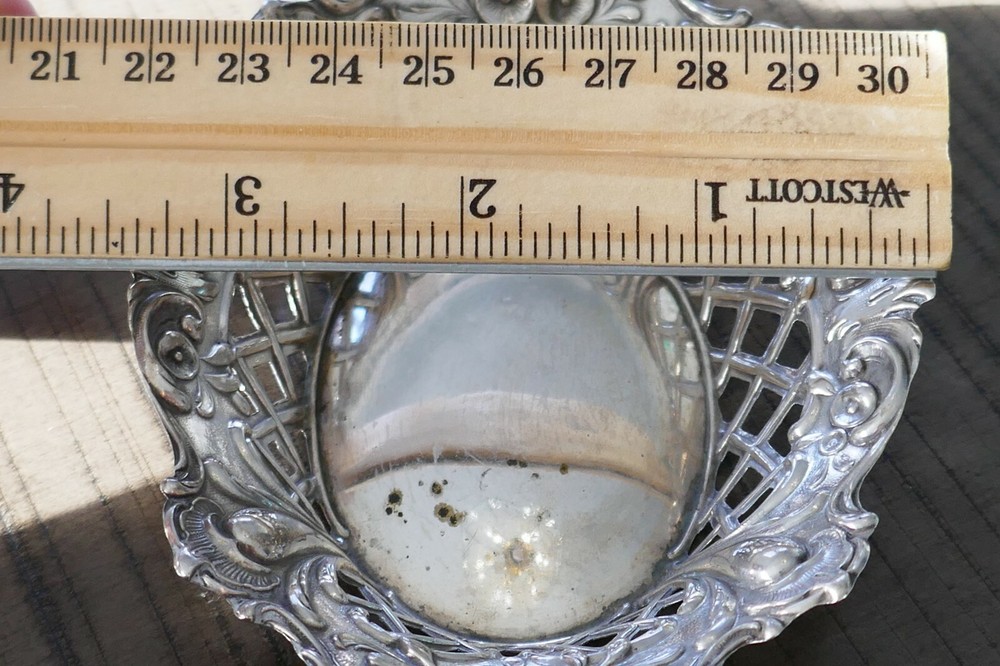 Antique German 800 Fine Silver Repousse Designed Small Dish - 31.8 Grams