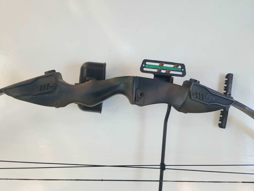 PSE Game Sport Compound Bow - Camo Camouflage