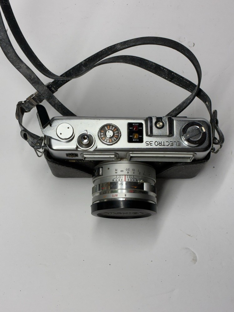 Yashica Electro 35 Black Silver Rangefinder Camera with Case