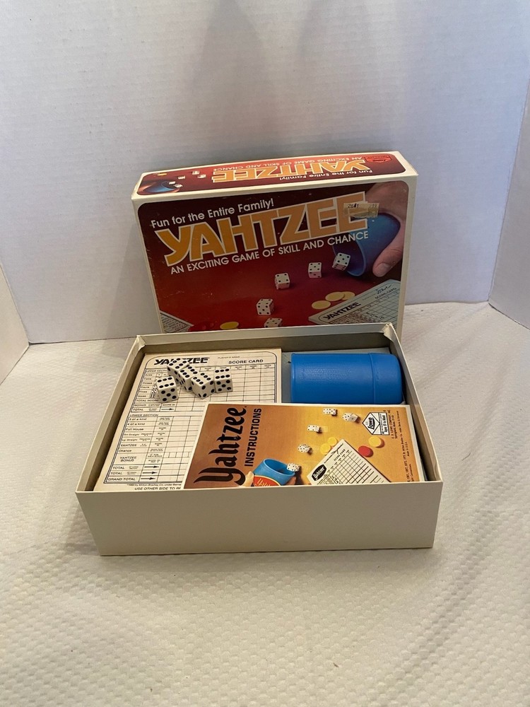 Vintage 1975 Yahtzee Game Milton Bradley - Chips are missing