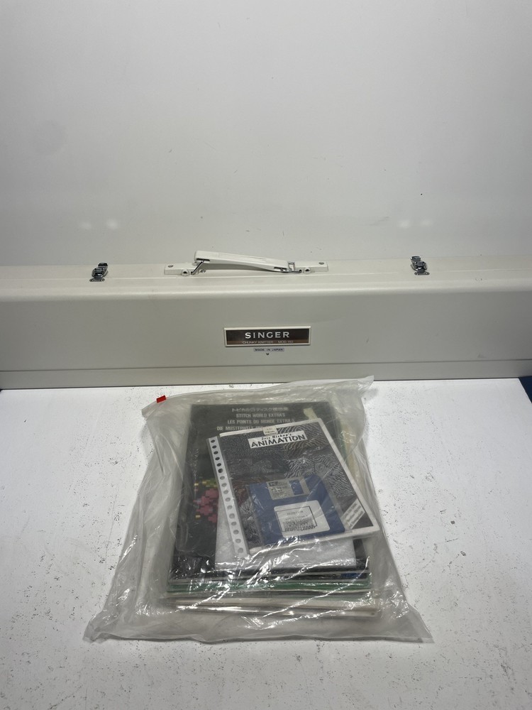 Singer Chunky Knitter Knitting Machine Model 150