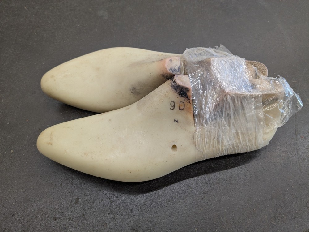 Shoe making Last size 9D