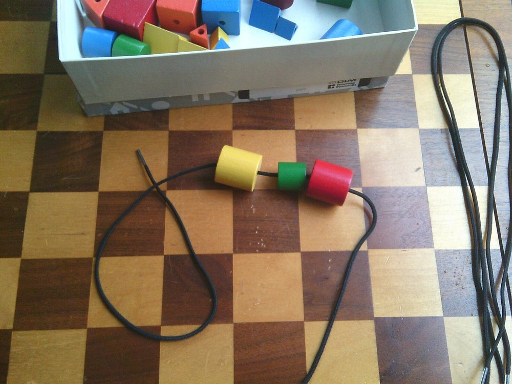 Vintage DLM Teaching Resources Multivariant Sequencing Beads 289