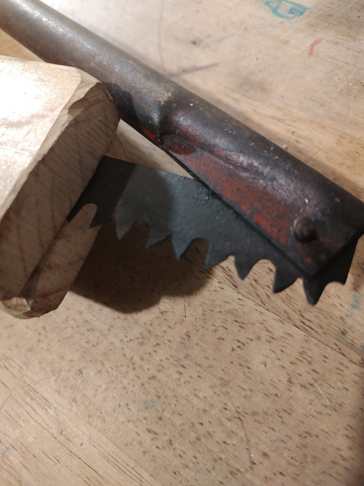 Craftsman T593 bow saw with blade guard