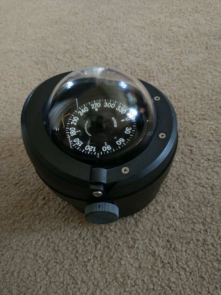 RITCHIE POWERDAMP BOAT COMPASS HB 70 works.No bracket