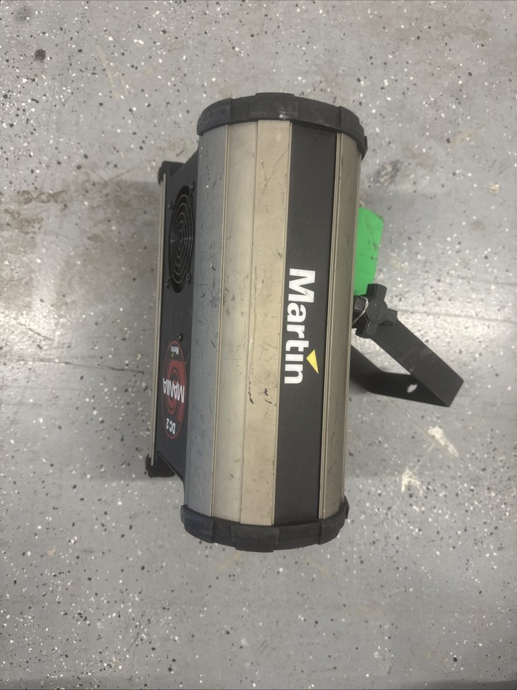 MARTIN MANIA EFi DJ LIGHTING EFFECTS UNIT