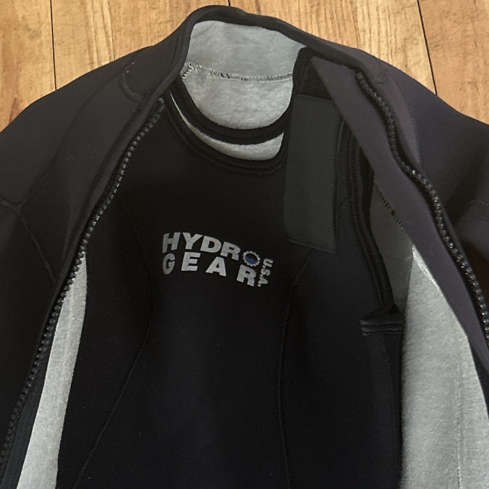 Hydro Gear 6mm Wetsuit Med NWT