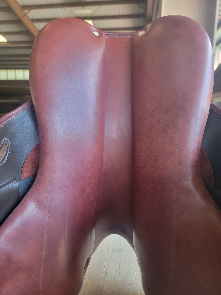 17" N Barnsby Monoflap Jump/Eventing Saddle
