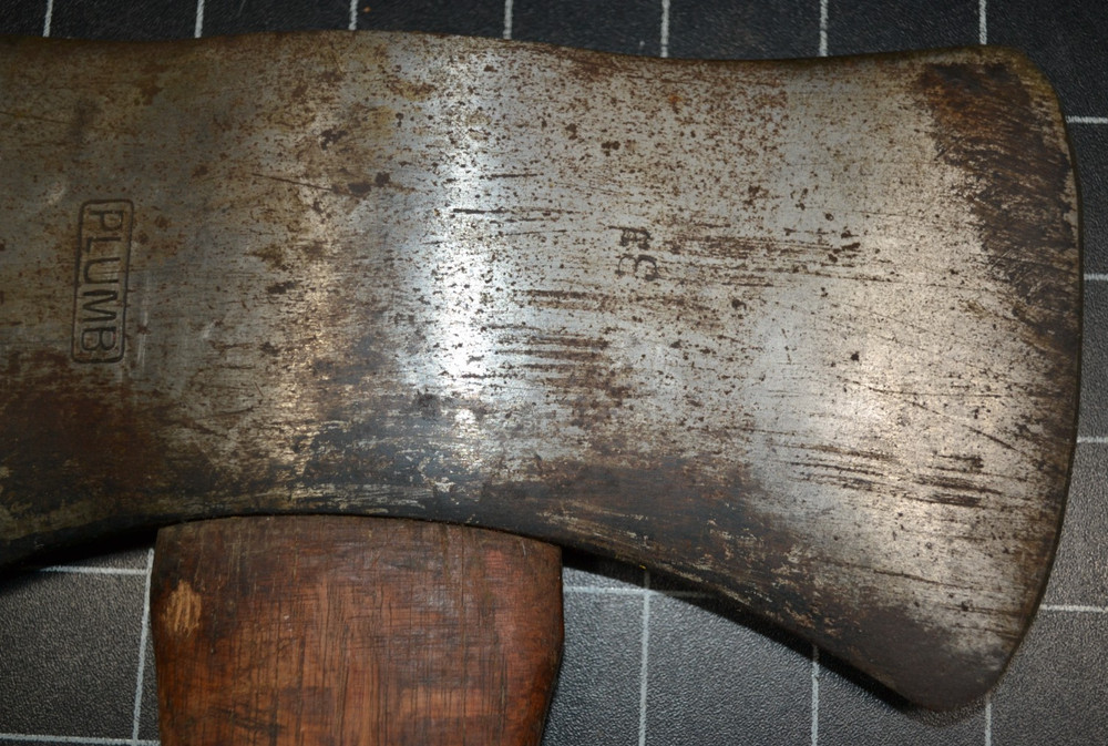 PLUMB - 3 1/2# - DOUBLE BIT AXE - ALL ORIGINAL