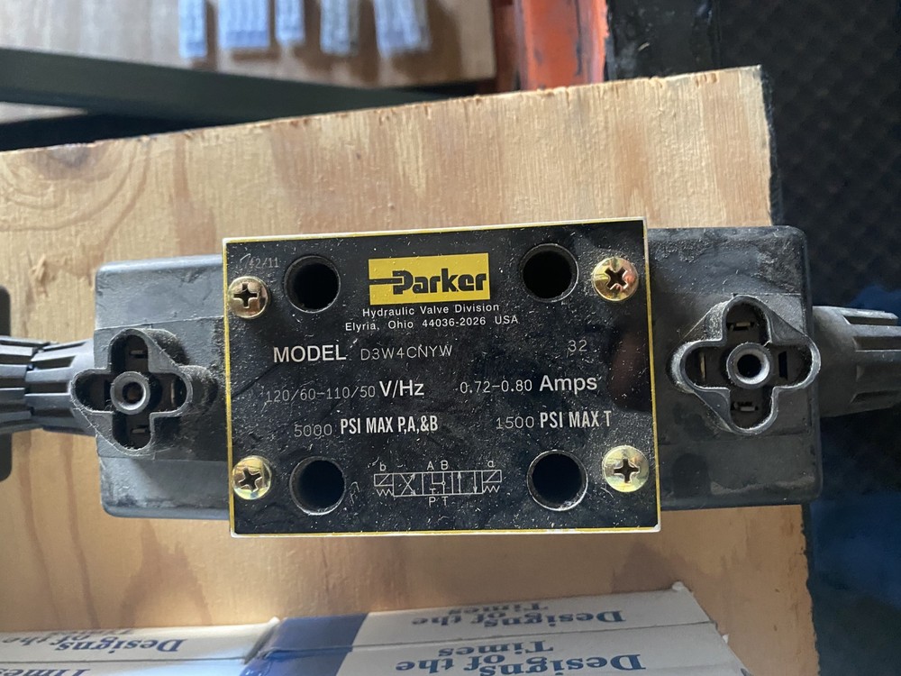 Parker Hydraulic Valve D3W4CNYW