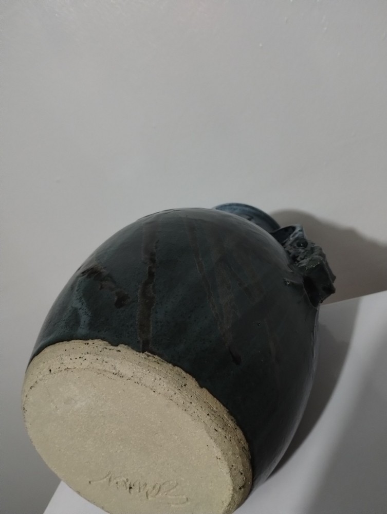 SIGNED - STUDIO POTTERY ART VASE 10"×8"