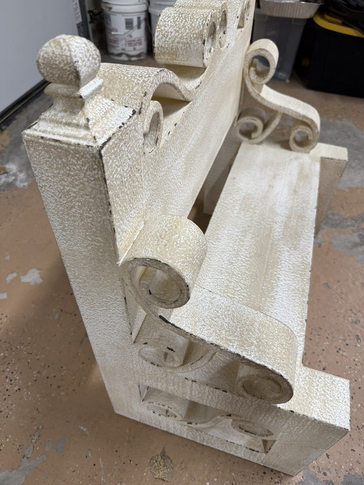 Denny Manufacturing Scroll Bench Photography Prop