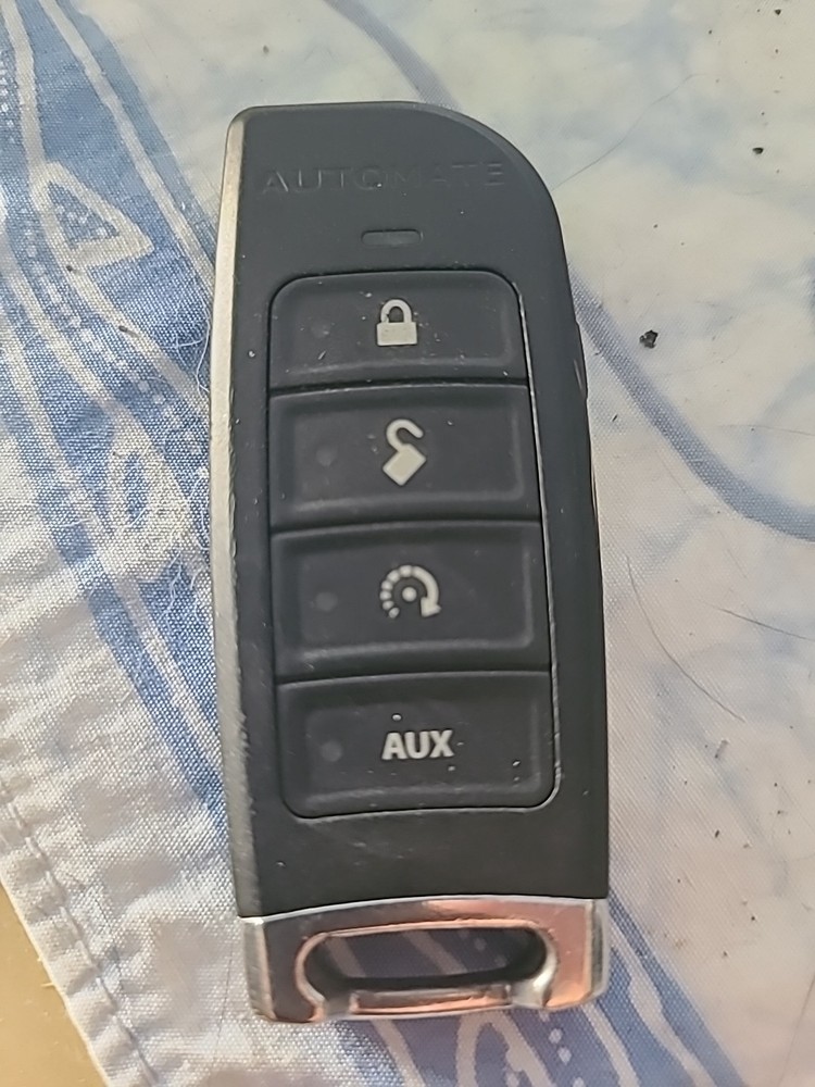 Automate 7857A 2-Way LED Remote Control With USB Charger