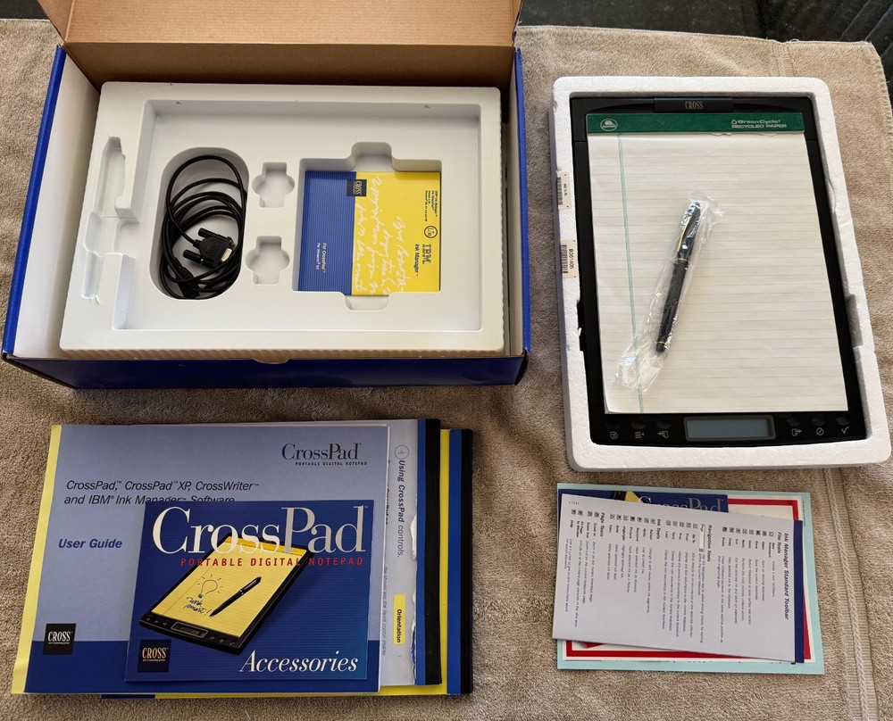 CrossPad Portable Digital Notepad CP41001-01XPAD Powers On