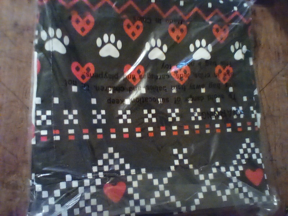 Love Stitch Paw Print Apron