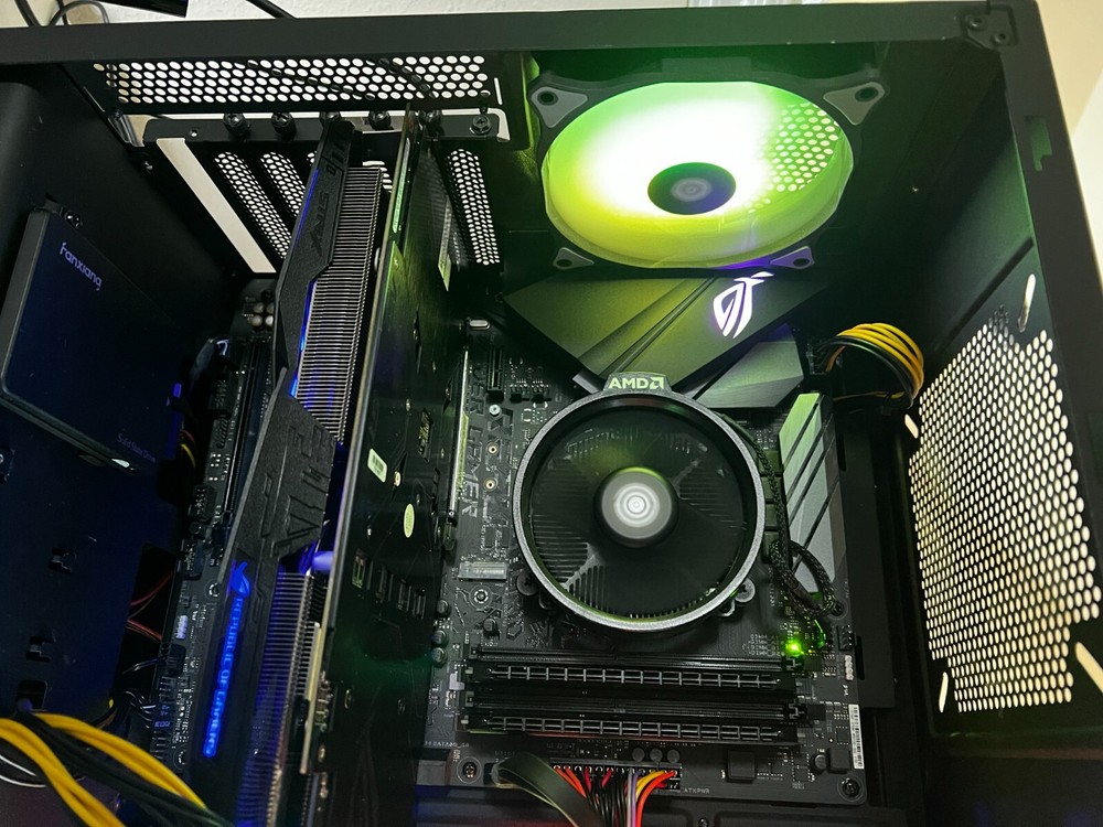 Custom made gaming computer desktop