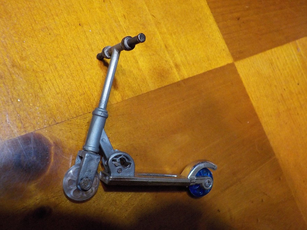 MINI KICK SCOOTER