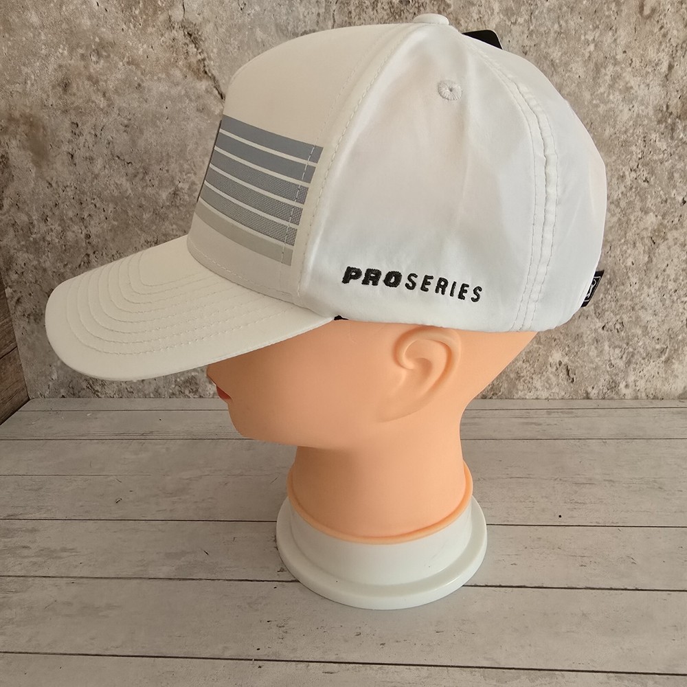 NWT Men's PGA Tour Pro Series Printed Stripe White Adjustable Golf Hat