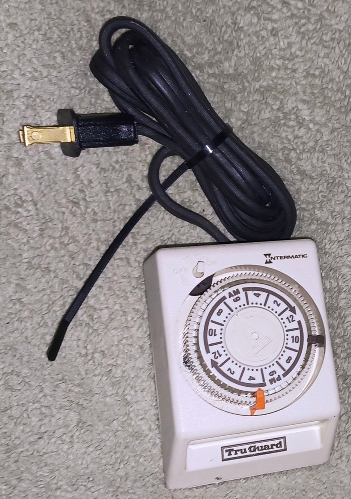 Intermatic Tru Gaurd E10694 Wall Power Plug Outlet Timer 325944 Programable