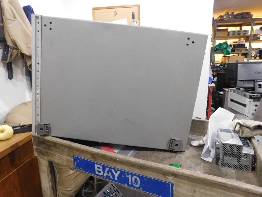 Hewlett Packard: 4156A Precision Semiconductor Parameter Analyzer. #410