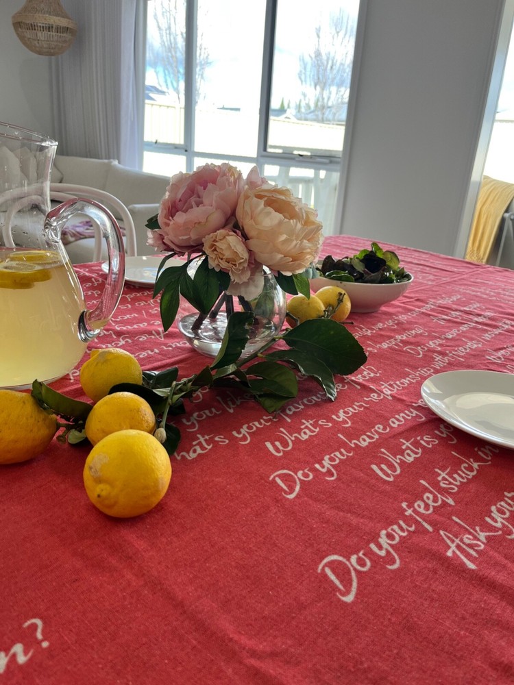 Dine&Vibe Conversation Tablecloth, 10 different colours, 5 different sizes.