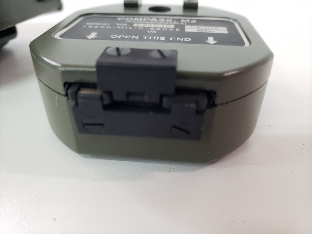 1986 M2 Compass w/ 10543560 Case