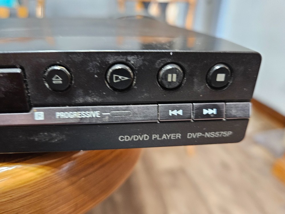 Sony DVD Player DVP-NS575P Works NO REMOTE