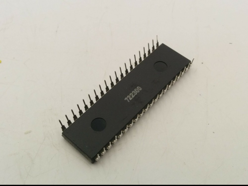 PHILIPS MAB8048H MICROCONTROLLER, 40 PIN DIP, DSD505V1, NIB