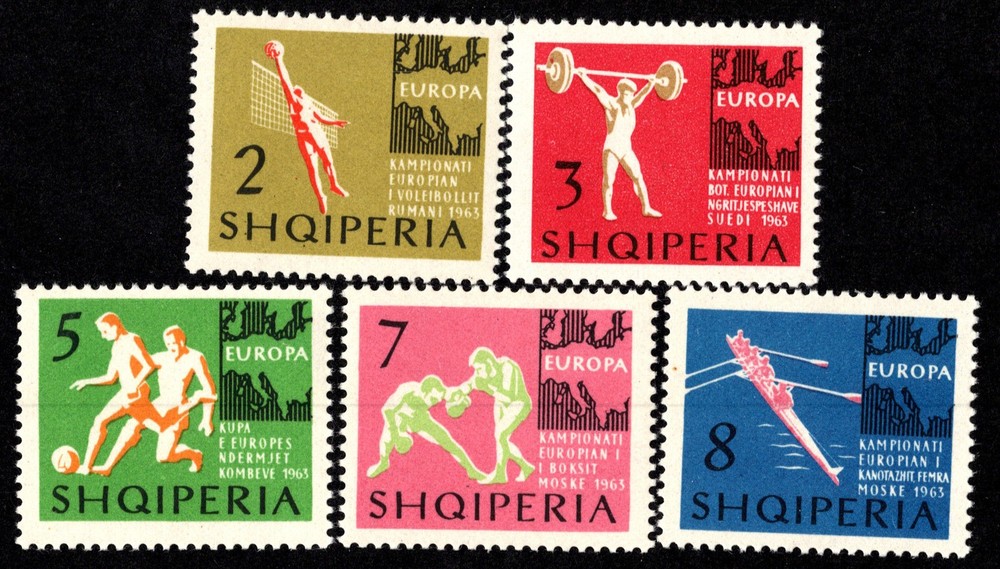 Albania Scott 686-690 Mint never hinged.