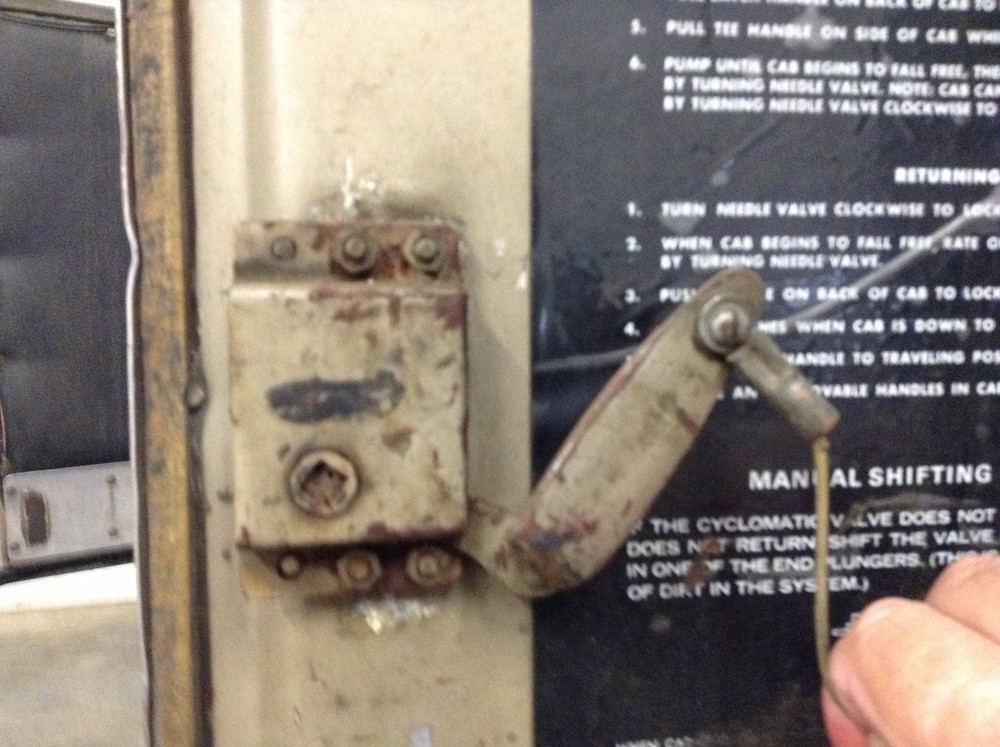 Freightliner FLT Left/Driver Sleeper Door - Used