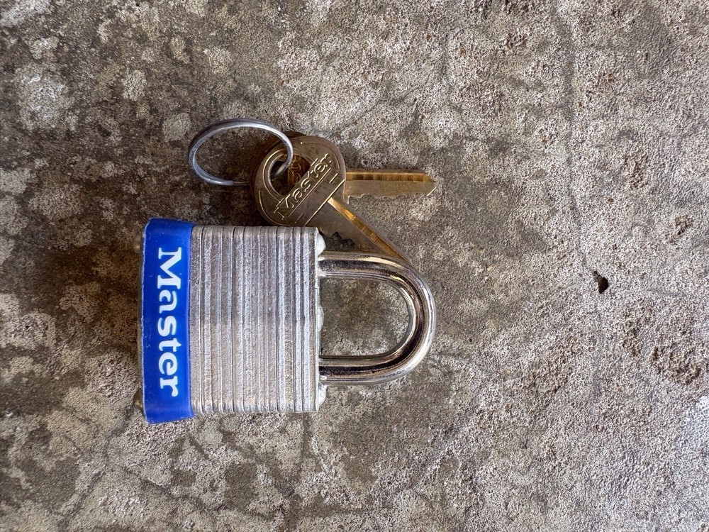 2 Masterlock #7 Padlocks Keyed Alike. Keyed To #P616