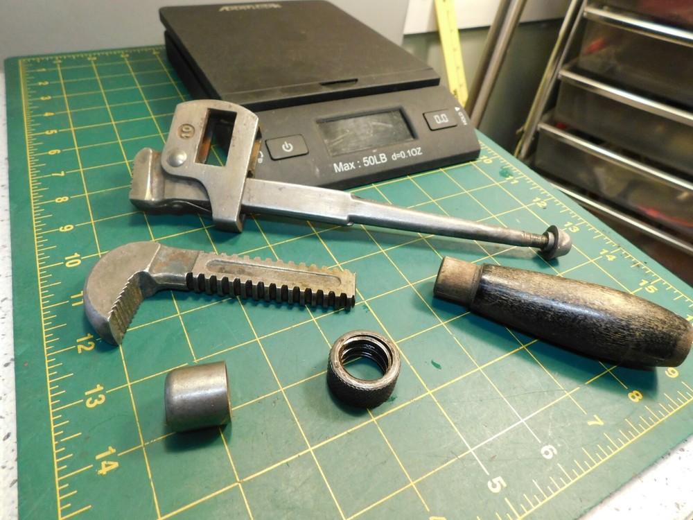 Vtg. Unmarked 10" Adjustable Tool, Wood Handle Pipe Wrench