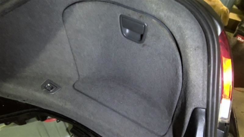 750LI     2006 Cargo Cover 351790