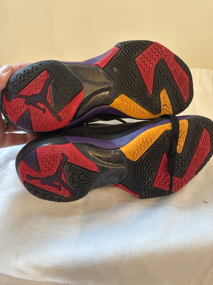 Air Jordan 37 Bordeaux Size 4Y