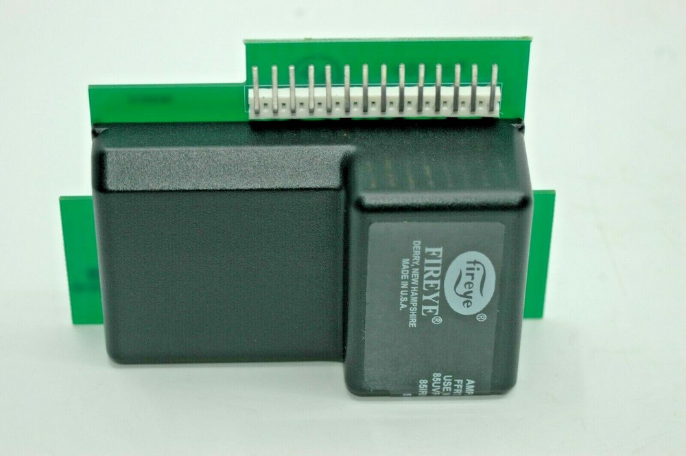 FIREYE DRY CONTACT AMPLIFIER MODULE PART # MEDC2.