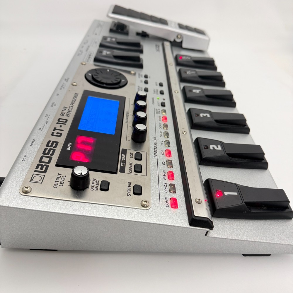 Boss GT-10 Guitar Multi Effects Floor Processor Pedal Board With Adapter #0200