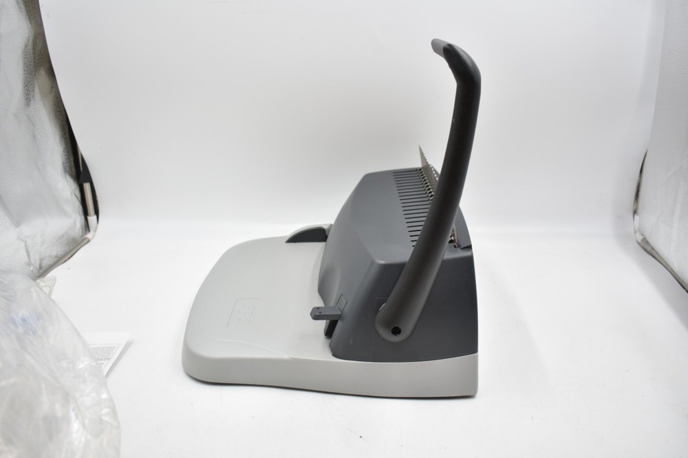 GBC Binder Binding Machine - GBC Combbind C100
