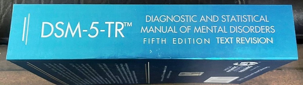 DSM 5 TR Hardcover & Desk Reference & Classification Spiralbound Combo Pack
