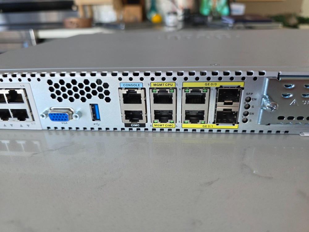Cisco ENCS5406/K9 Enterprise Network Compute System