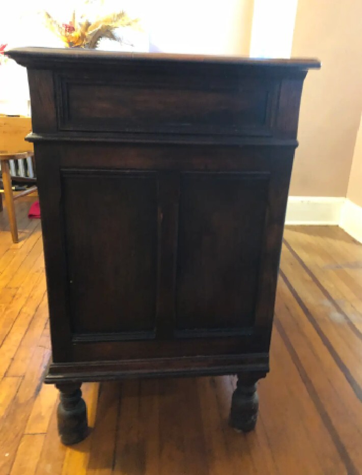 KITTINGER CREDENZA EARLY 1920's