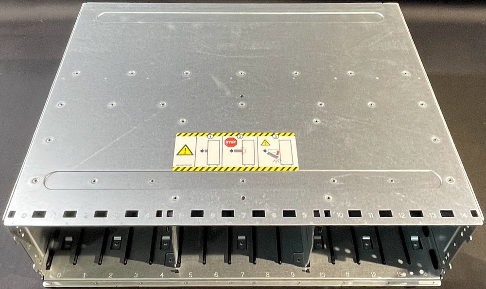 DELL/EMC Chassis w/ Midplane / DAE D15 Support / Interchangeable w/ CK048